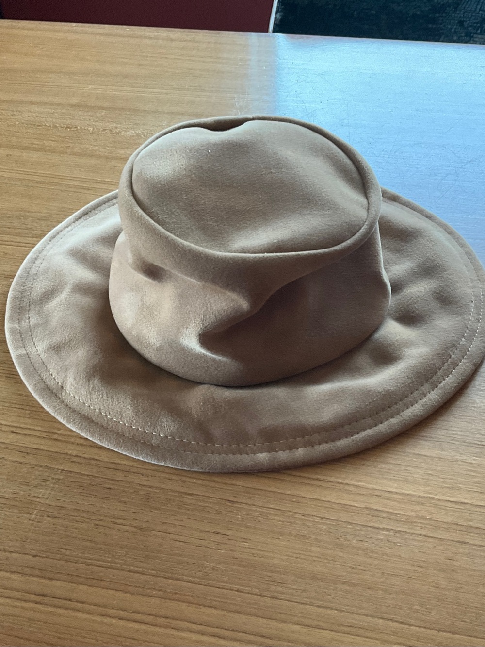 VINTAGE Helen Joyce Tan Wide-Brim Bucket Hat